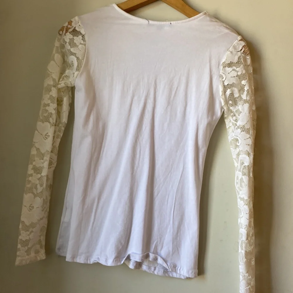 Lacey white long sleeve shirt - Picture 6 of 14